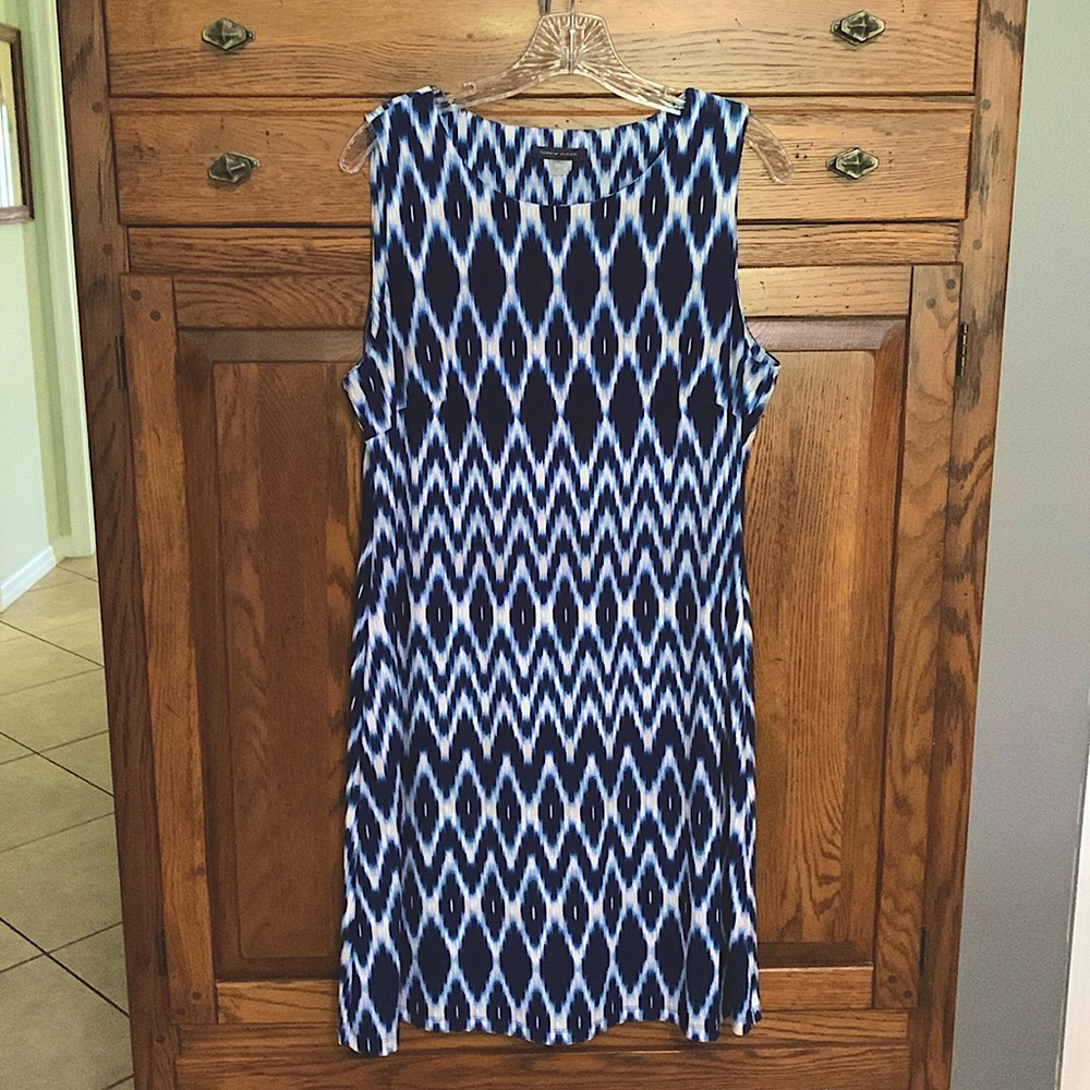 Sleeveless dress